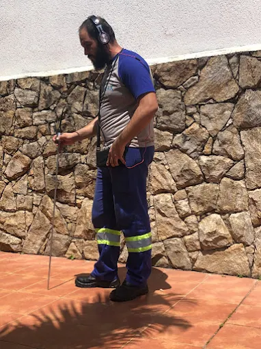Localização com equipamento acústico